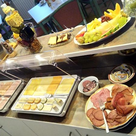 Haus Am Kurpark Hotel Garni 巴特施泰本 外观 照片