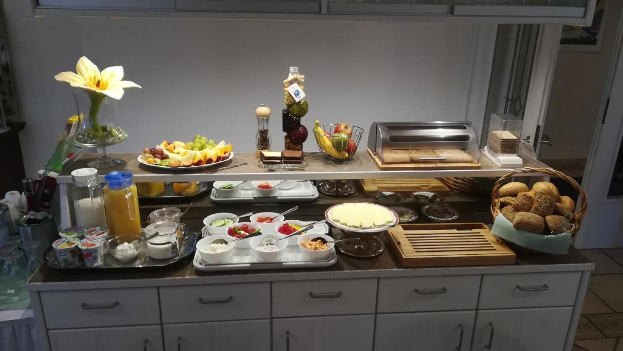 Haus Am Kurpark Hotel Garni 巴特施泰本 外观 照片