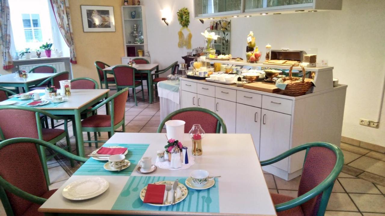 Haus Am Kurpark Hotel Garni 巴特施泰本 外观 照片