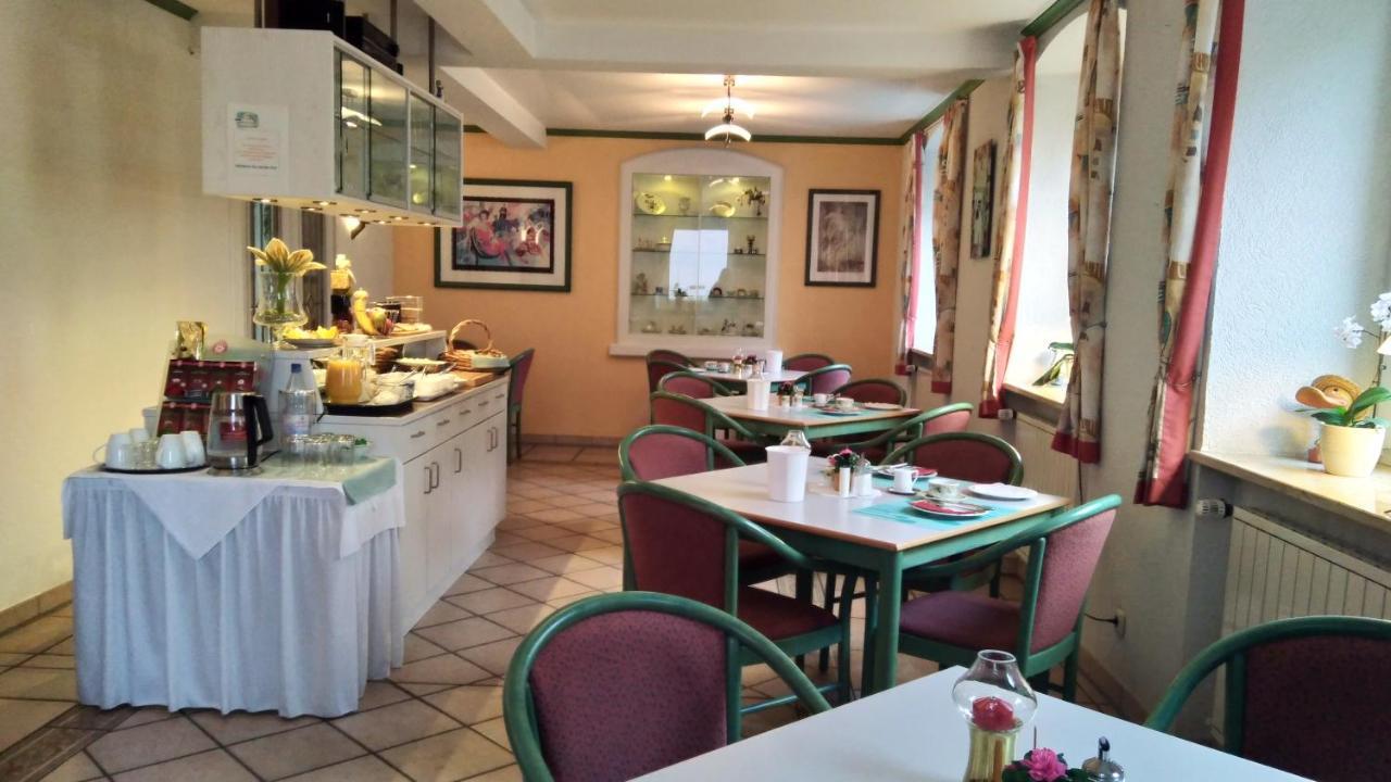 Haus Am Kurpark Hotel Garni 巴特施泰本 外观 照片