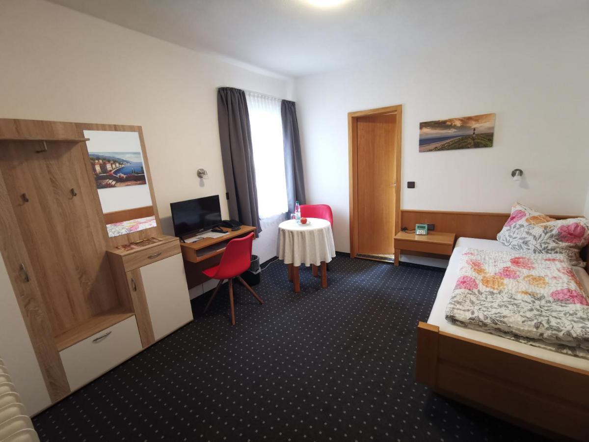 Haus Am Kurpark Hotel Garni 巴特施泰本 外观 照片