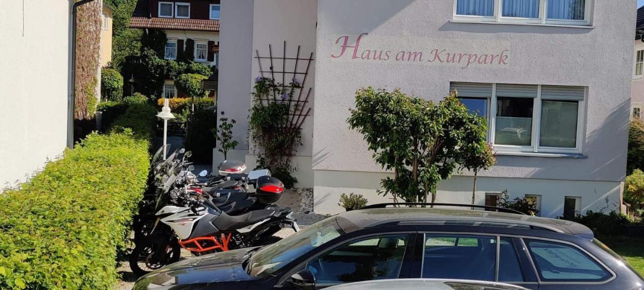 Haus Am Kurpark Hotel Garni 巴特施泰本 外观 照片